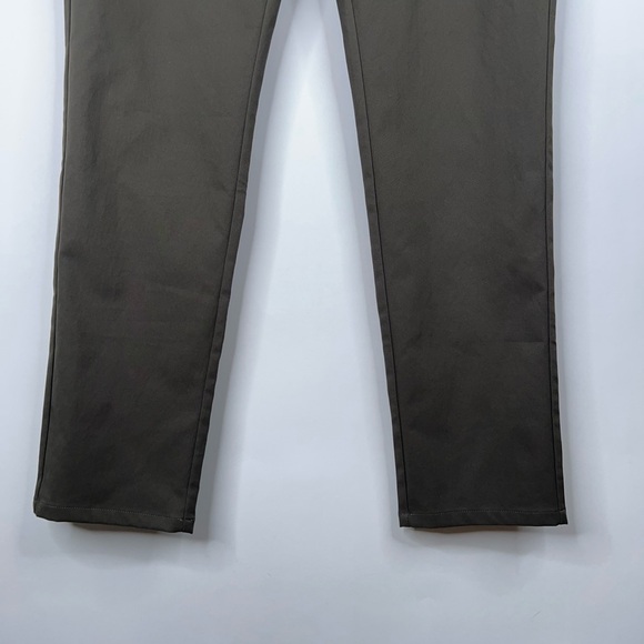 Vuori Cascade Tech Chino Pant Athletic Slim Fit Dark Oregano Green Size 34 - Picture 5 of 11